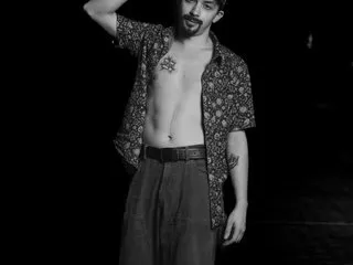 AdonisCrespo profielfoto van cam model