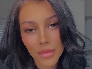 Image de profil du modèle de webcam BrunetteGirlxxo