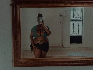 SweetBedroomEyez profilbild på webbkameramodell