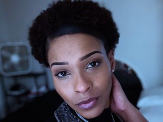 Image de profil du modèle de webcam BossyPrincessP