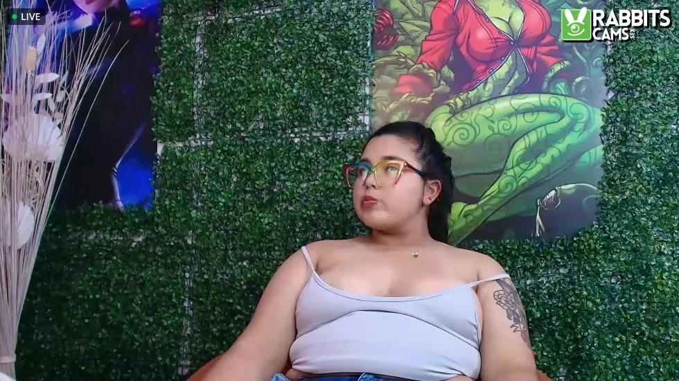 Artiest MikaelaJoness Video 1