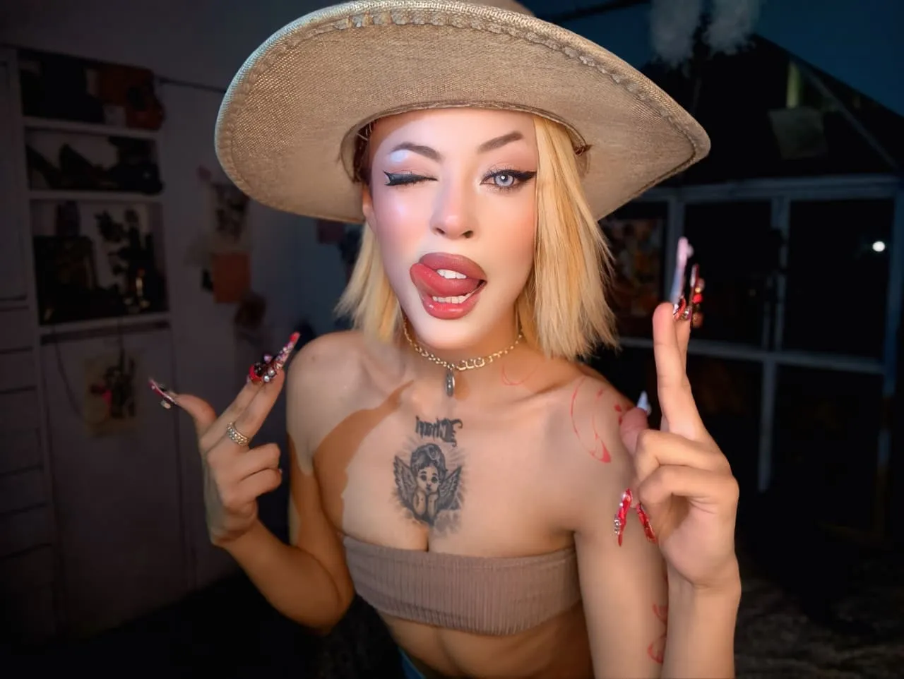 Intérprete Vennuschevalier Foto 7