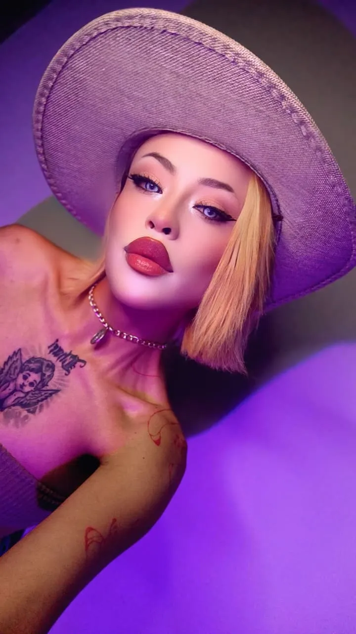 Intérprete Vennuschevalier Foto 5