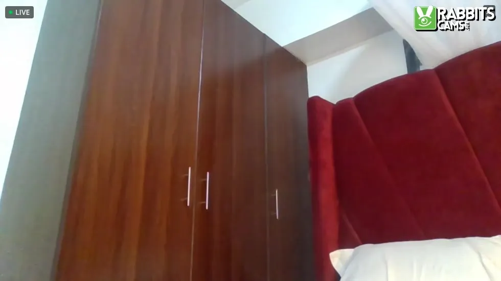 Artist Tinaonasis180 Video 1