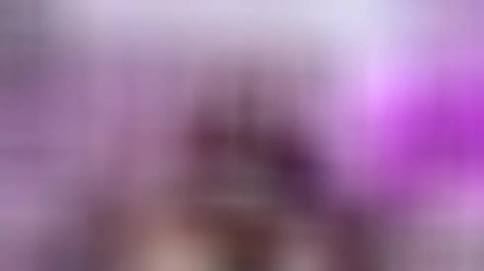 Intérprete miaxdoll Video 1