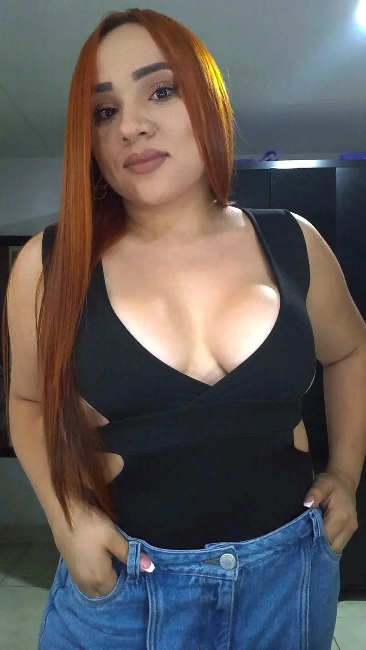 Performer KristalSalas Photo 4