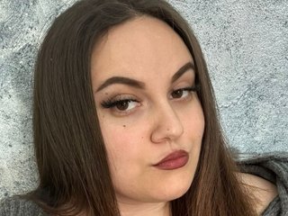 ElviraJoness live cam