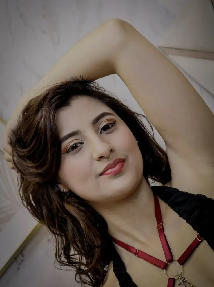 Performer ZoeHillss111 Photo 12