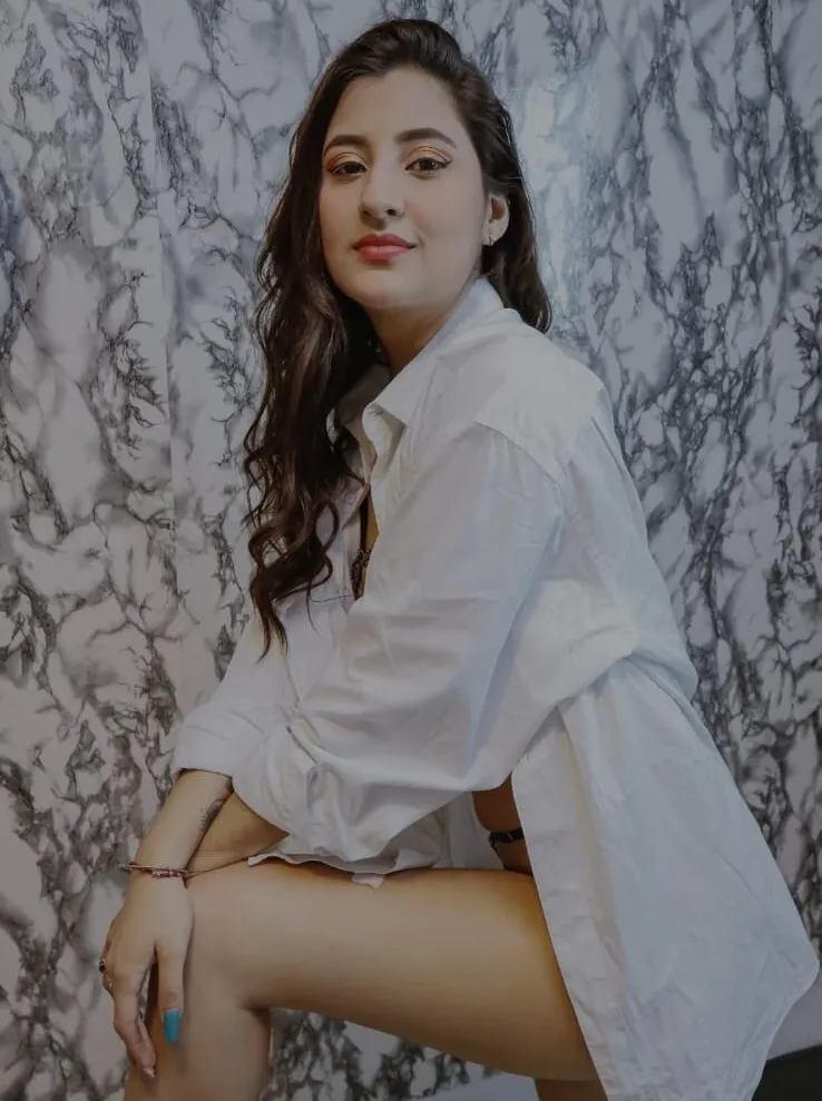 Performer ZoeHillss111 Photo 9