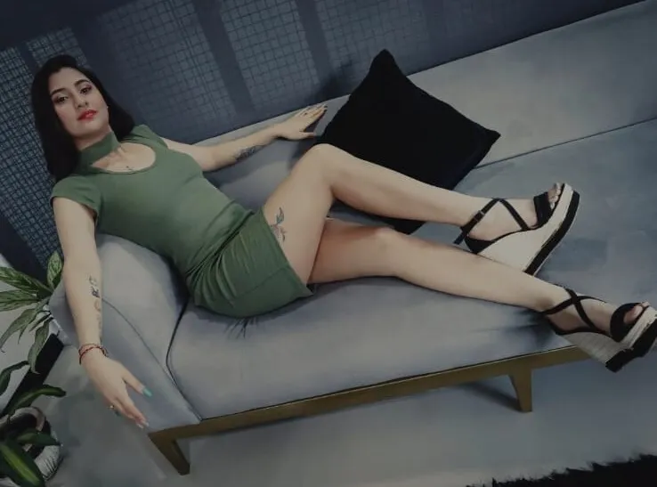 Performer ZoeHillss111 Photo 3