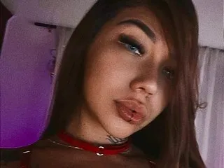 PerlaaQueen profilbild på webbkameramodell