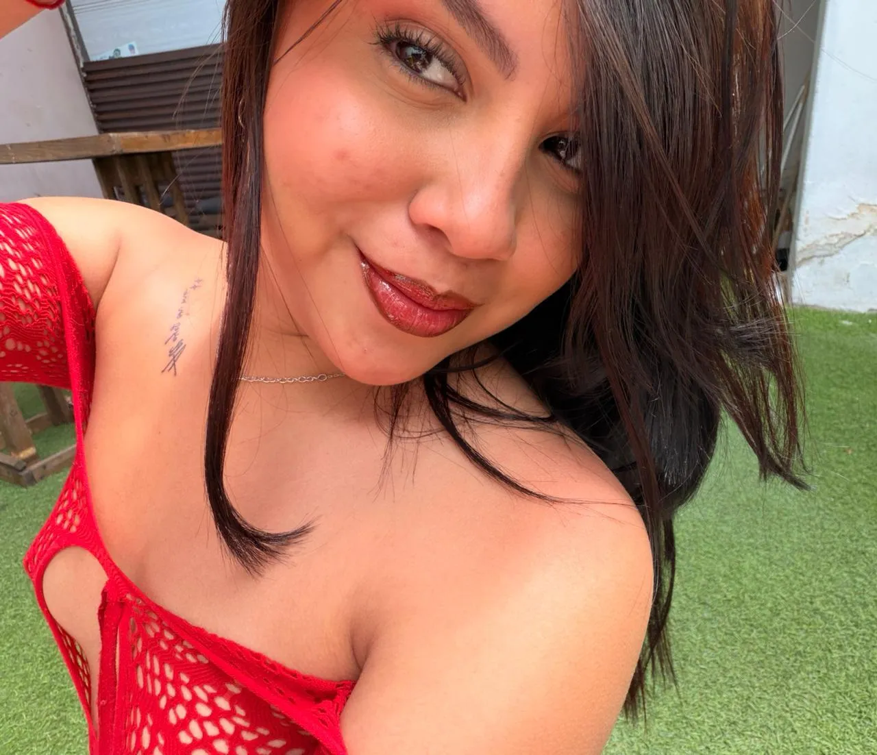 Artist Aprilsexhh Foto 2