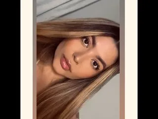 Laura_Montoy profilbild på webbkameramodell