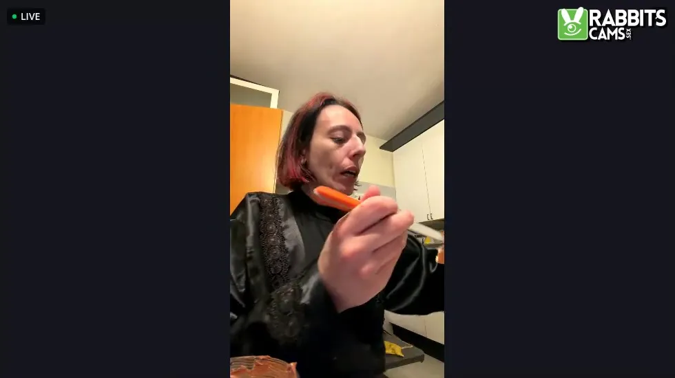 Artista Gemma_bones Video 1