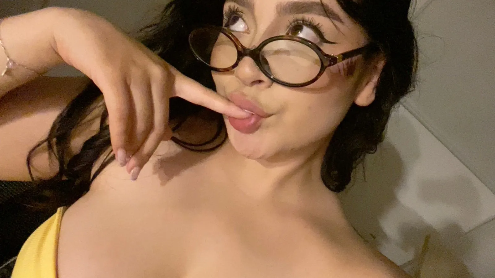 Performer ZairaCleef Photo 3