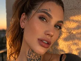 AshleyArcana profilbild på webbkameramodell