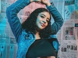 Imagen de perfil de modelo de cámara web de Alessiaferrer