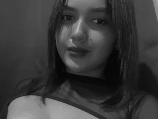 Coraline100 profilbild på webbkameramodell