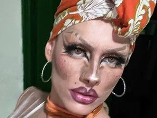 DeMoniica profielfoto van cam model