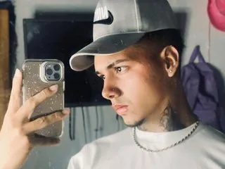 LiamNaughty19 profielfoto van cam model 