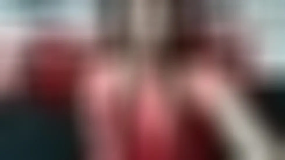 Artist Annelihot69 Video 1