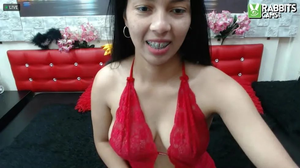 Artist Annelihot69 Video 1