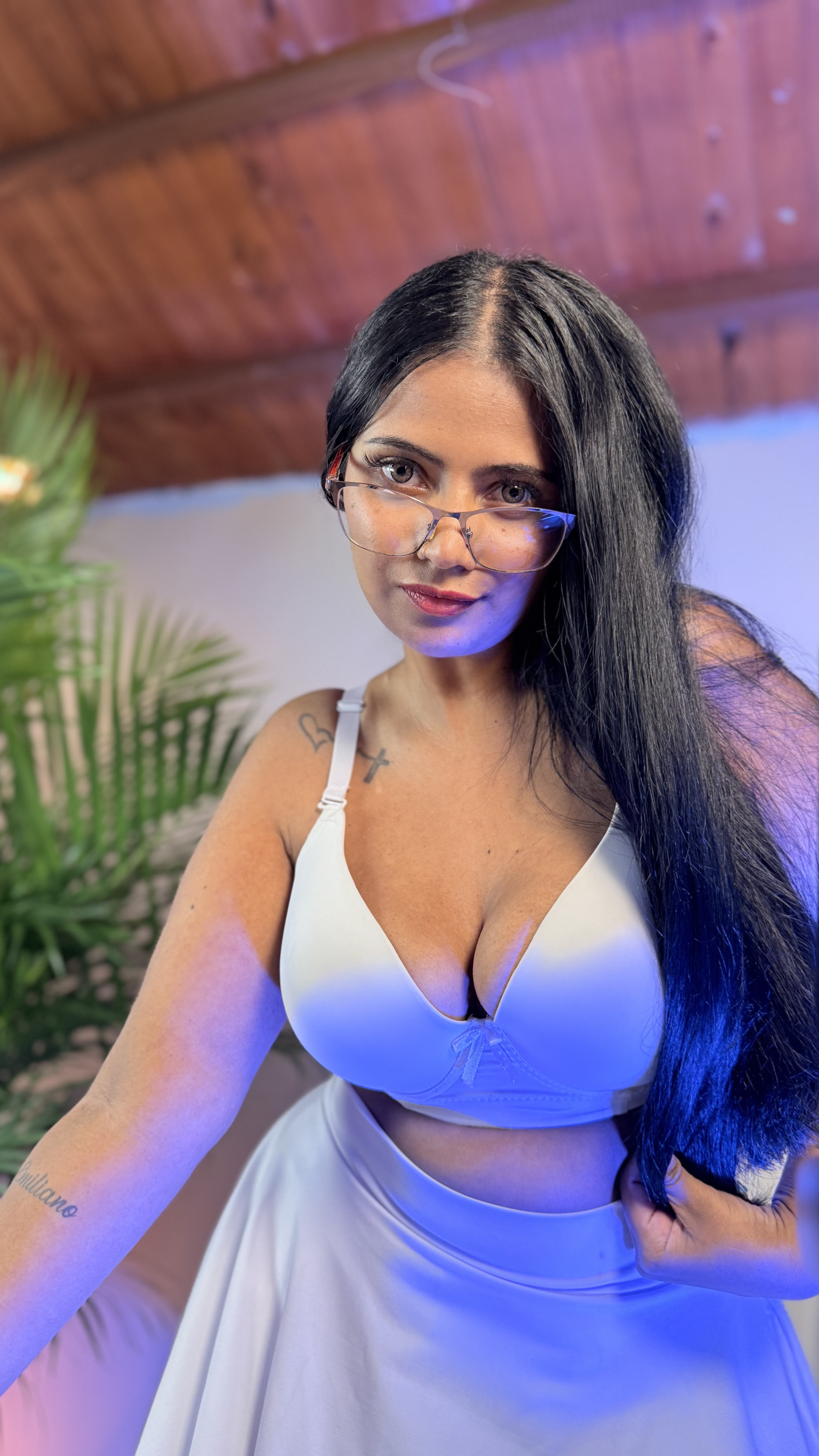 Performer SuzzyFoxx Photo 8