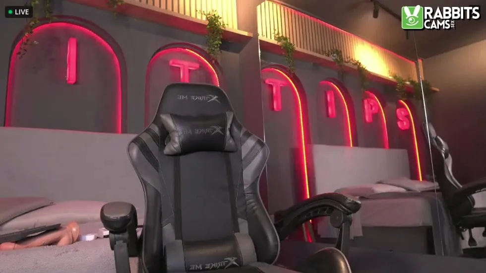 Artist BratzLuxy Video 1