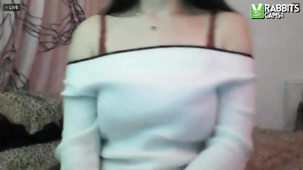 Utøver hot_brunette_bella Video 1