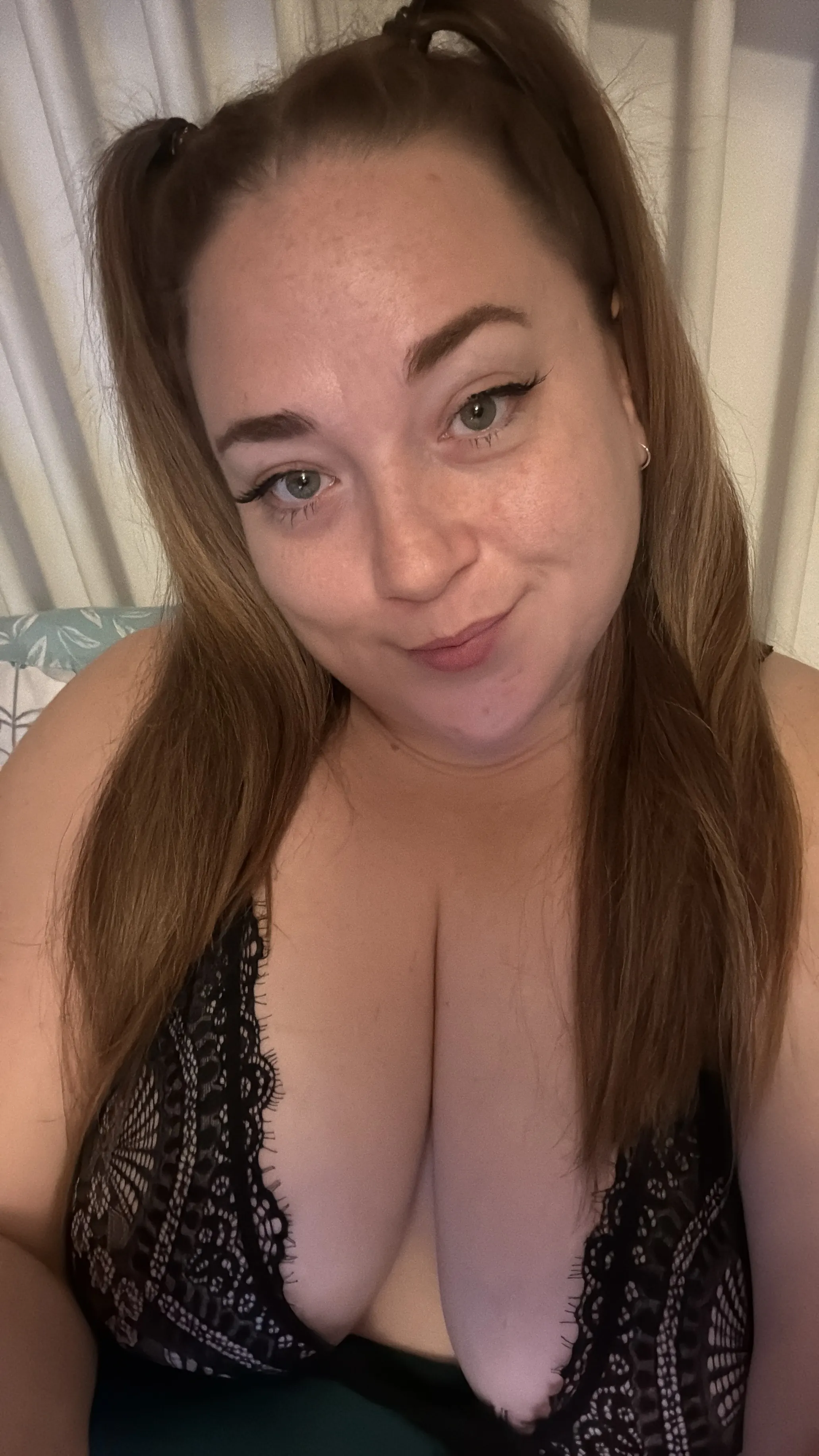 Artist CurvyHotwifeJasmine Foto 8
