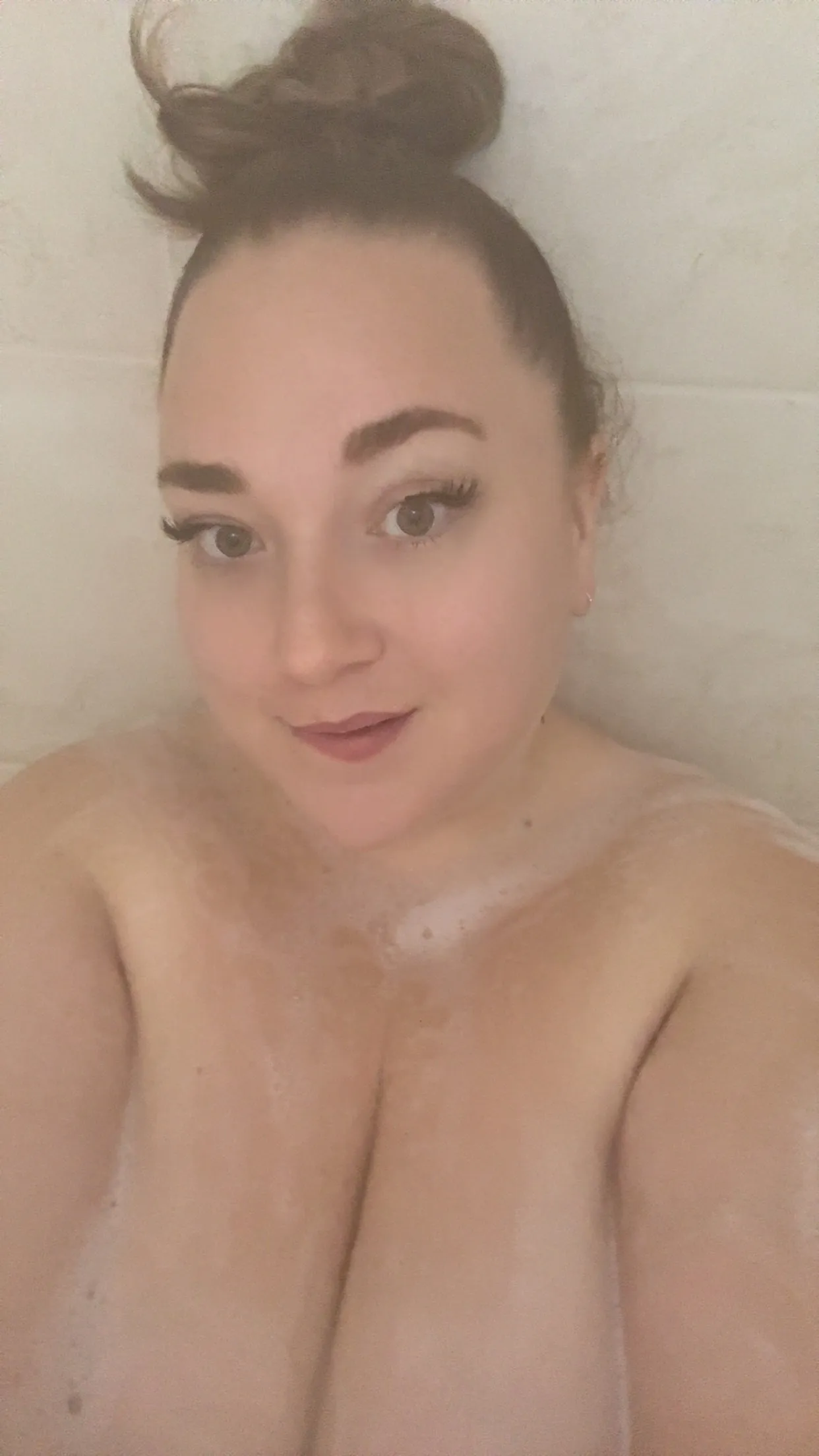 Artist CurvyHotwifeJasmine Foto 6