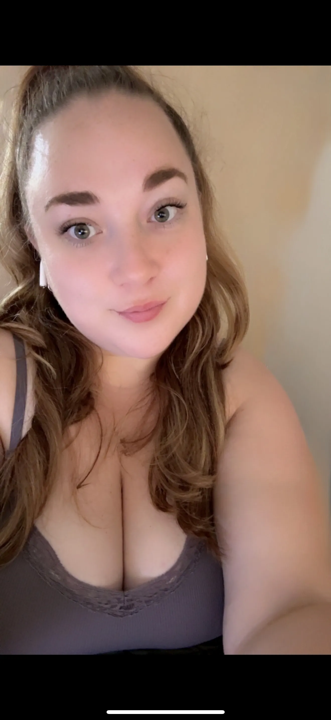 Artist CurvyHotwifeJasmine Foto 1