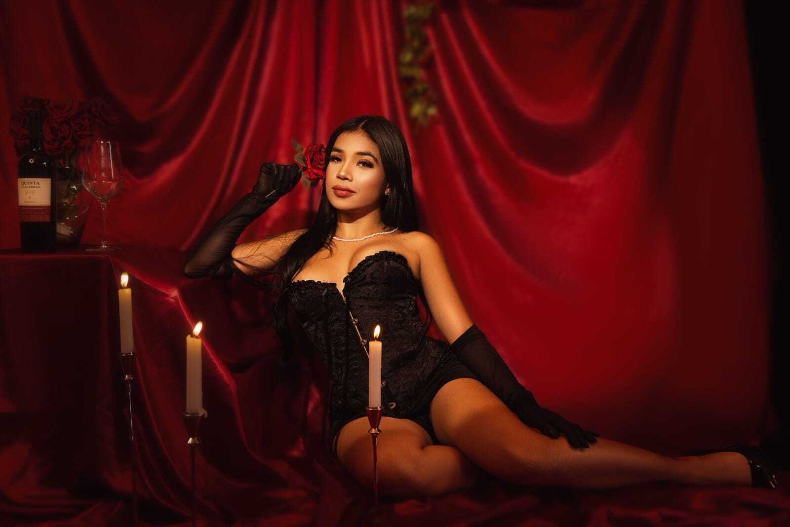 Interprète ArianaWoods Photo 7