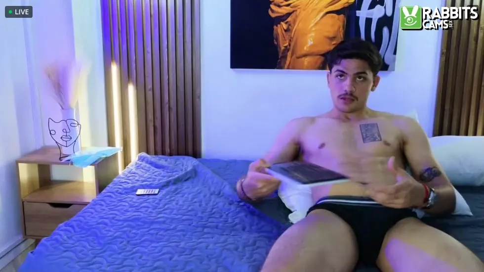 Interprete Mr_Adonis Video 1