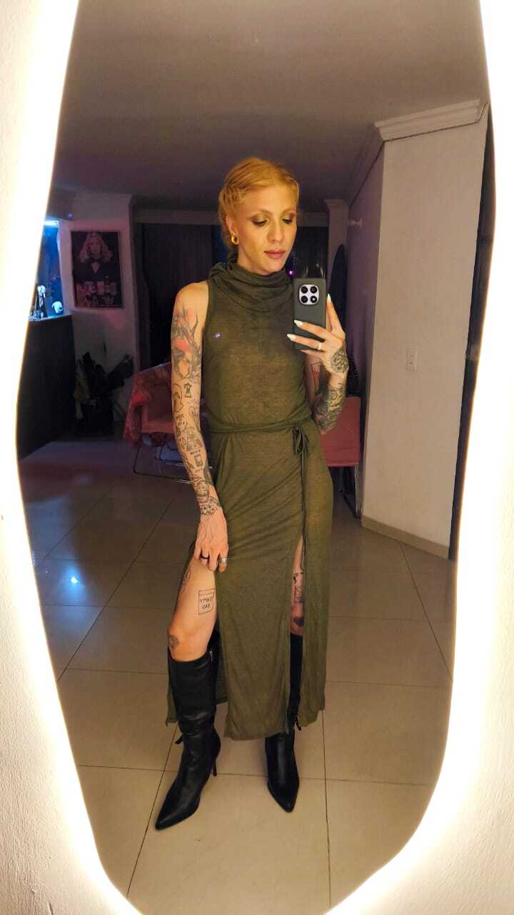 Performer JessieGarvet19 Photo 3