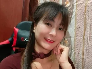 Image de profil du modèle de webcam Aly_live