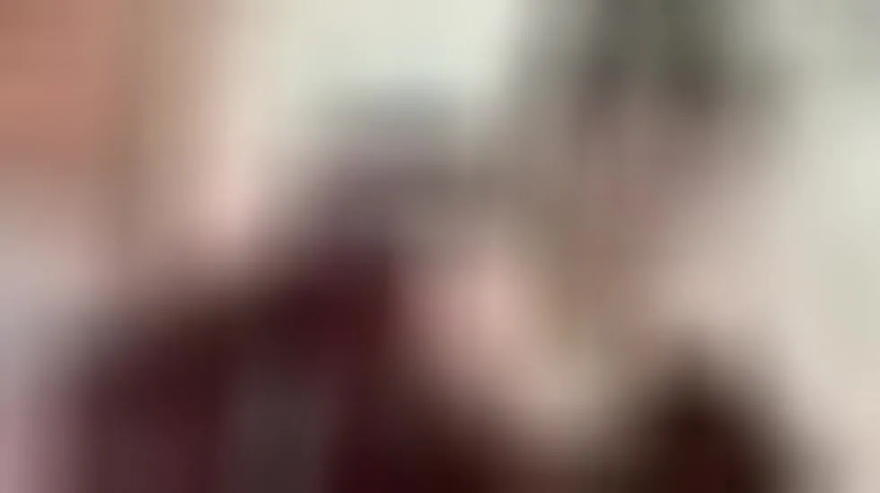 Darsteller Aly_live Video 1