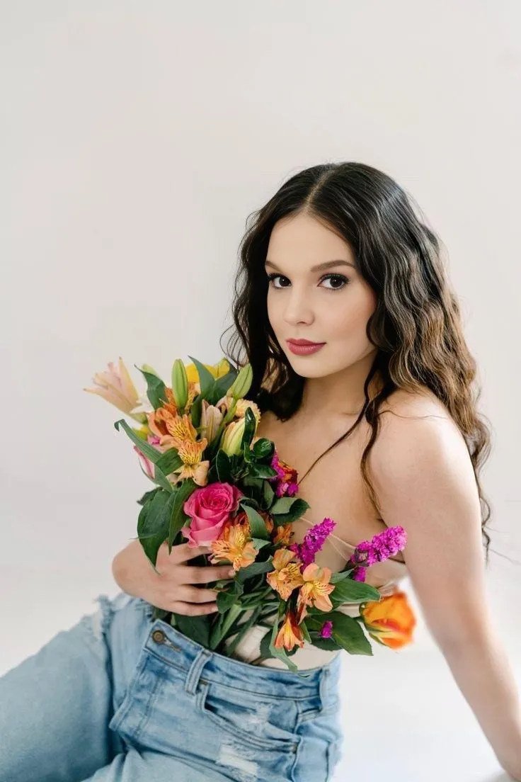 Performer RoxyLuxxe Photo 9