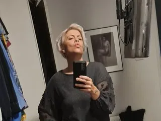 Image de profil du modèle de webcam Kz33