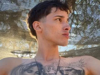 Image de profil du modèle de webcam GendoKaji