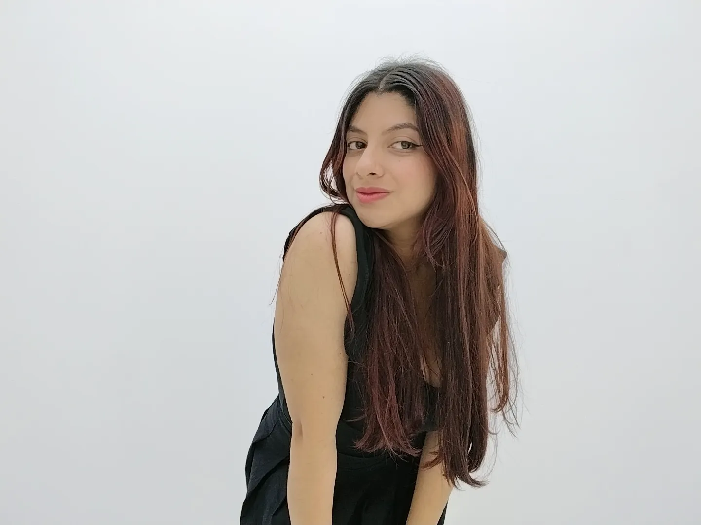 Performer Chery_Desire Photo 3