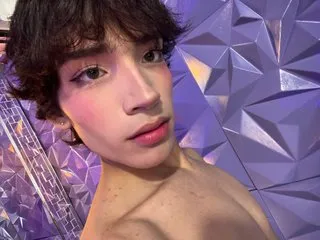 Isaac_Nova