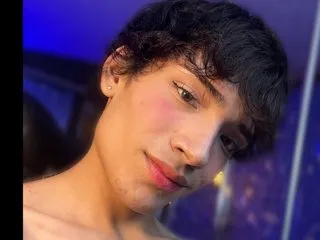 Isaac_Nova