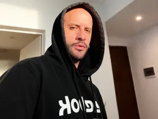 Brianmol93 profilbild på webbkameramodell