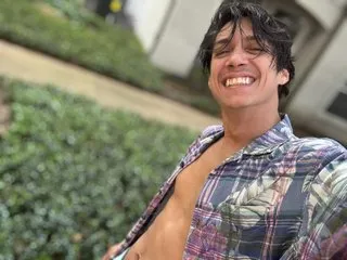 Imagen de perfil de modelo de cámara web de NoLiMiTsLeO