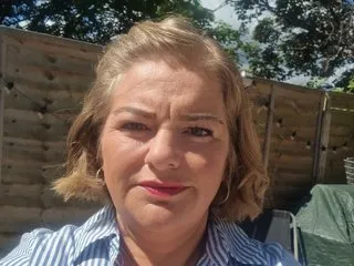 Profilbilde av BritishRosePetal webkamera modell