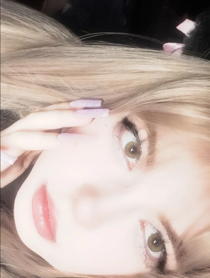 Performer LoveluKristi Photo 4