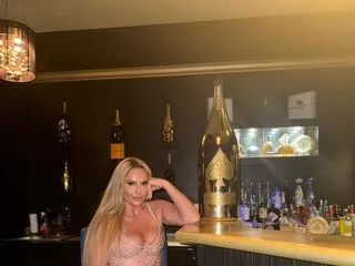 Lucy_London_19