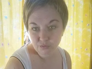 Juli_Bond
