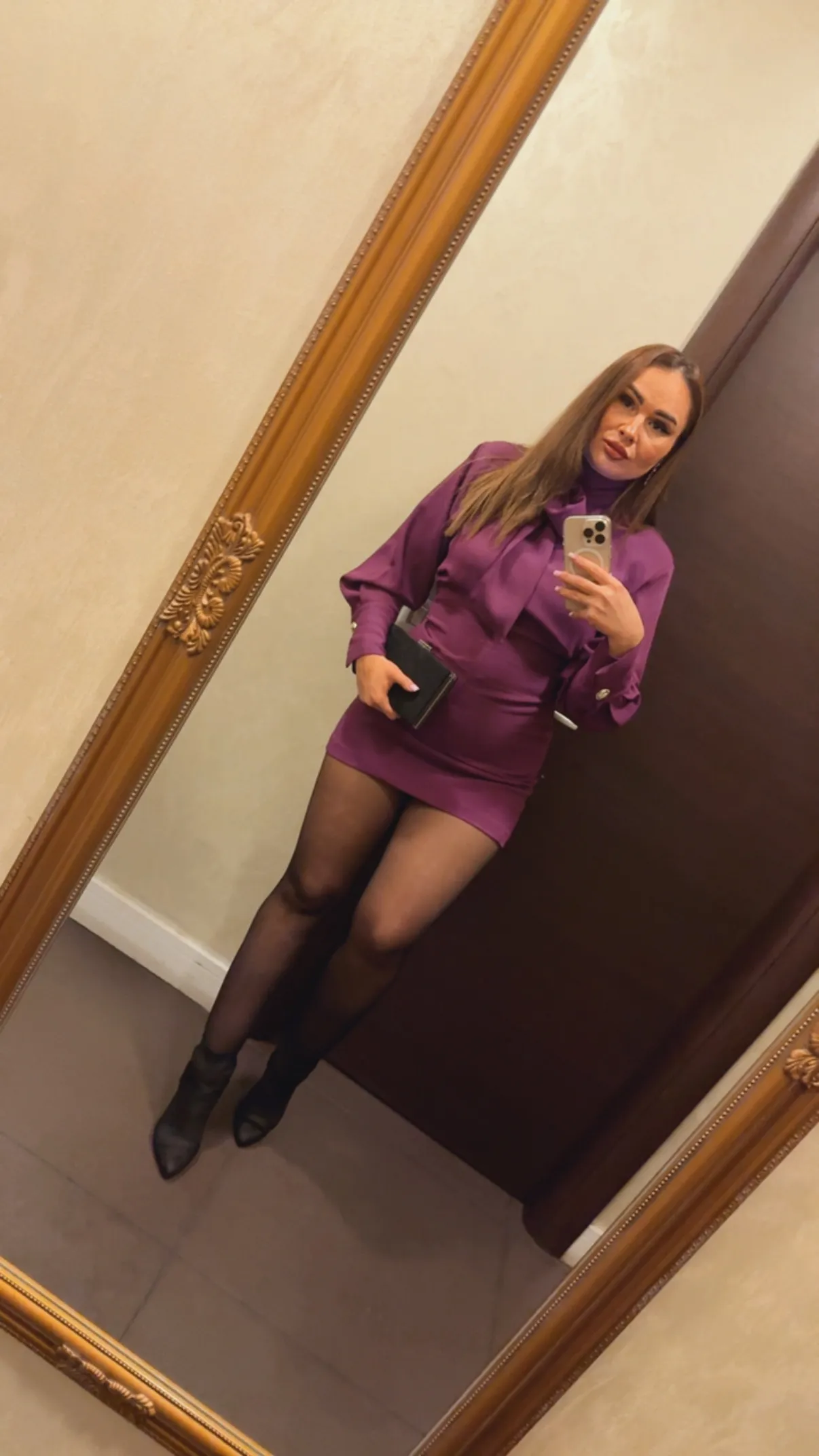 Interprète AdelaHotWhite Photo 2